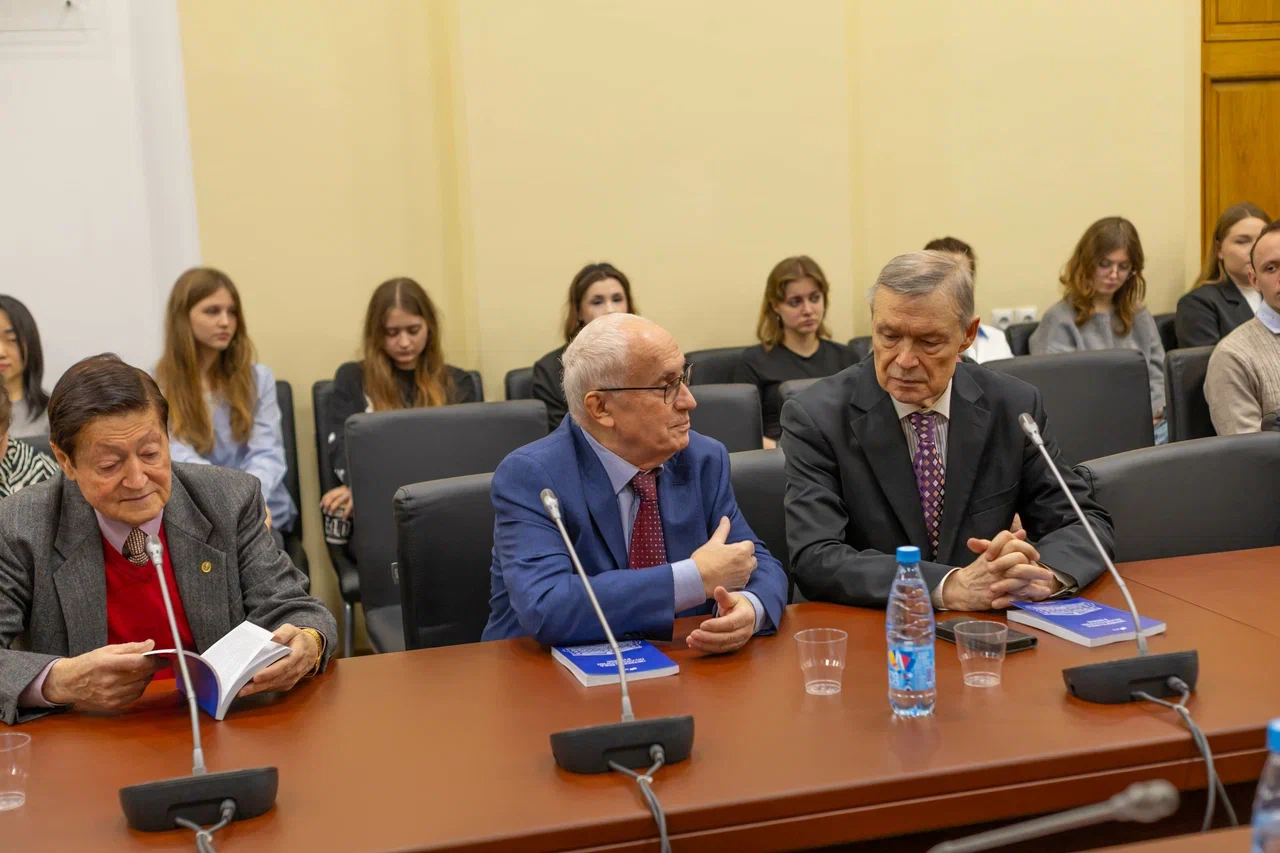 В МГЛУ отметили четверть века развития политологии 