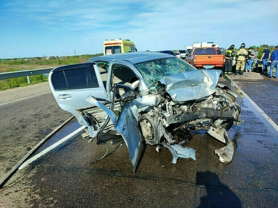 Число ДТП значительно сократилось в России а мужчины виновны в авариях значительно чаще женщин