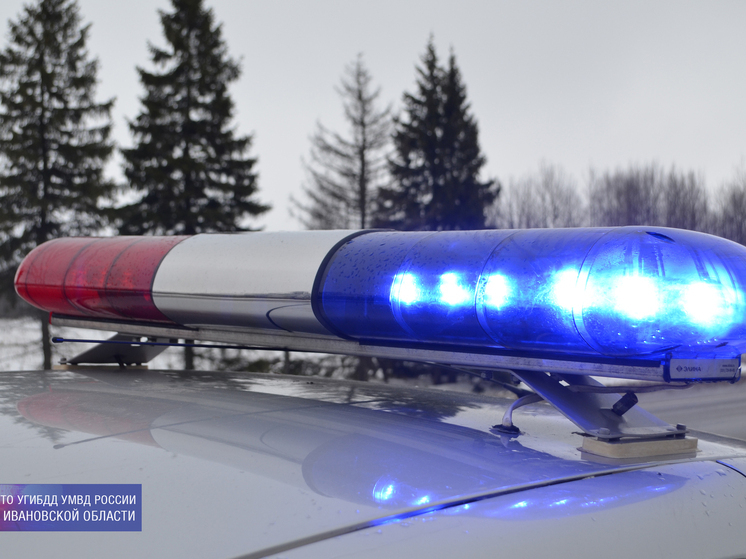 В Иванове автобус ритуальной службы подбил «Мерседес»