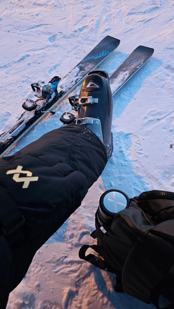 Лыжи Филипп Фефелов.JPG