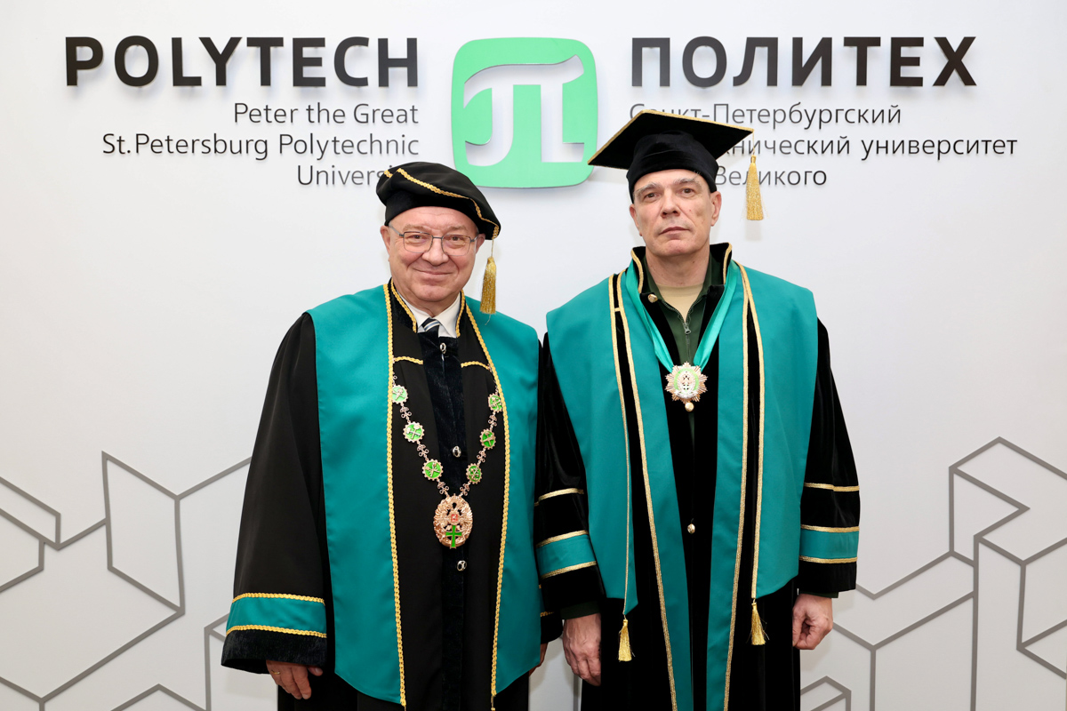 Ректор СПбПУ Андрей Рудской и замминистра обороны РФ Олег Савельев 