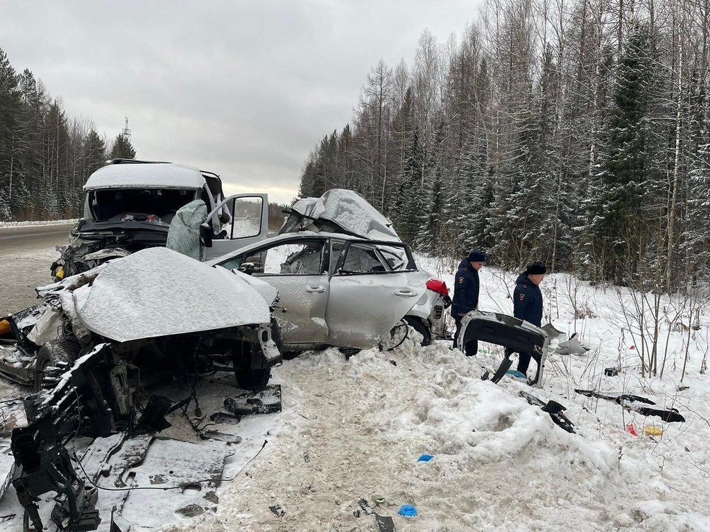 «Сами спали, водитель не помнит». Что говорят пострадавшие в аварии под Волчанском