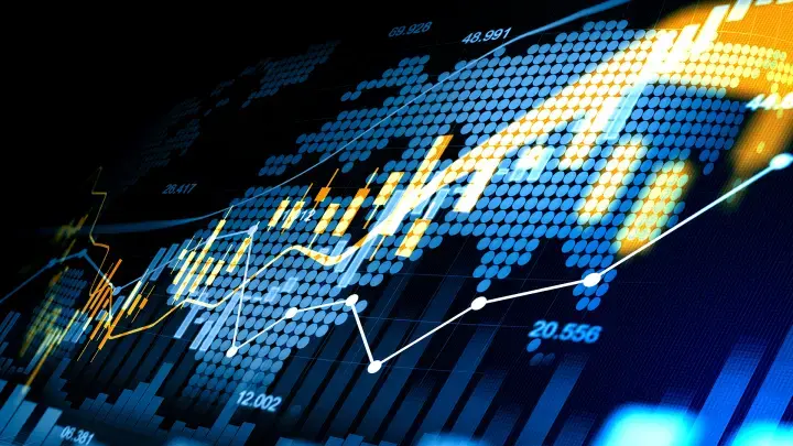 Не деревянный, а золотой! Рубль назвали самой успешной валютой 2025 года