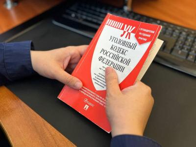 В Саратове в доме на проспекте Энтузиастов обрушился потолок