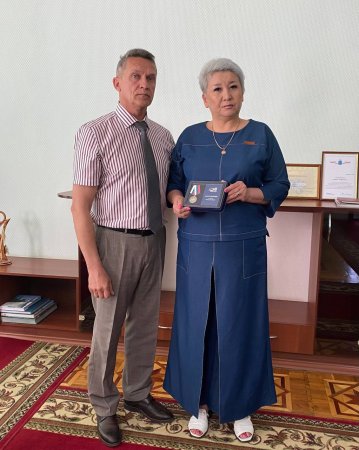 Отца солдата наградили одноименной медалью