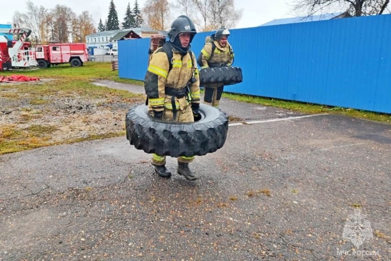 Соревнования по пожарному многоборью провели в Зеленодольском пожарно-спасательном гарнизоне