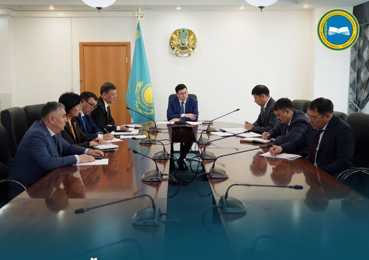 Мп рк. Заместители министра рк. Министерство просвещения казахстана. Свадьба сына министра казахстана. Асхат аймагамбетов.