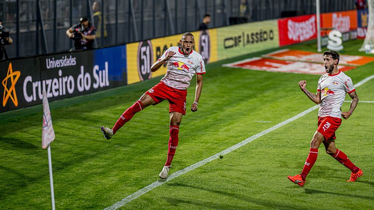 Соцсети выдают будущего новичка «Зенита», «Спартак» готов расстаться с Угальде. Что происходит с трансферами топ-клубов РПЛ - фото