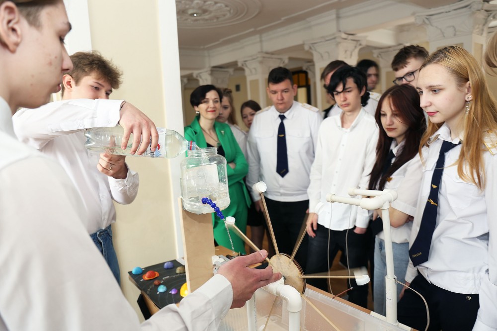 Конференция студенты СПО. Карьера студента СПО. Гипс student 5. Конкурс среди франшиз.