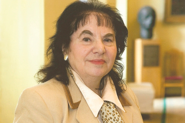 Валентина Холопова