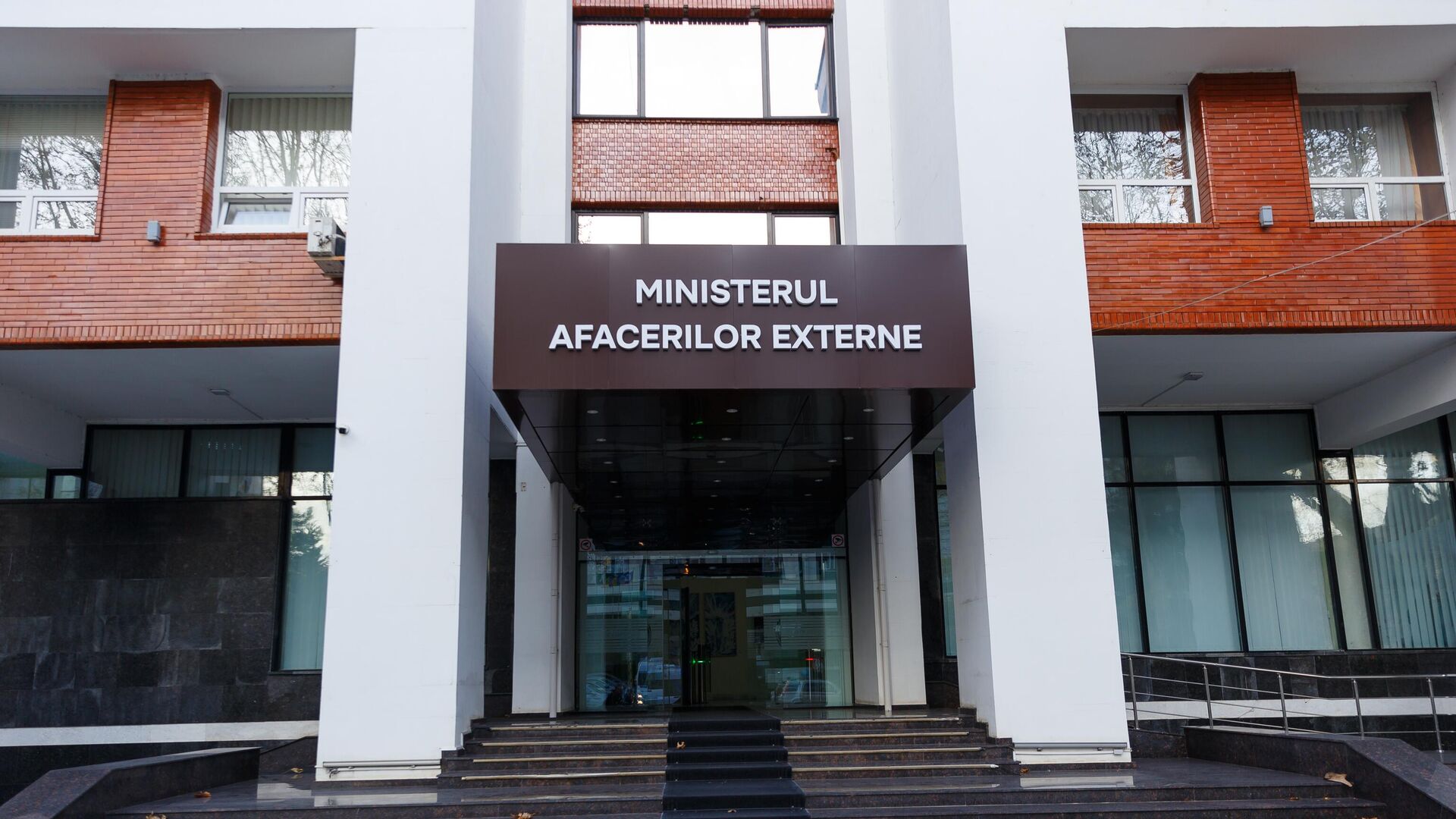 МИД Молдовы о денонсации соглашения с СНГ о безвизе: препятствий для поездок в РФ не будет - Sputnik Молдова, 1920, 09.11.2025