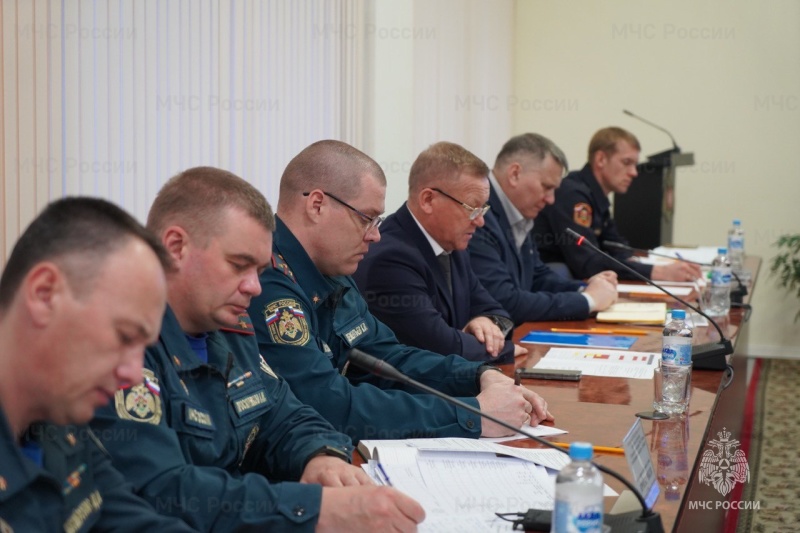 В Главном управлении работает оперативный штаб по ликвидации последствий неблагоприятных погодных условий на территории Кузбасса (видеокомментарий)