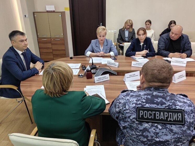 Минобразования Чувашии собрало ЧОПы после скандалов в школах