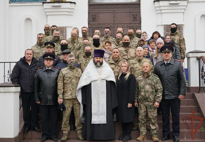 Военнослужащие и сотрудники Центрального округа Росгвардии отдали дань памяти погибшим при выполнении служебных обязанностей 