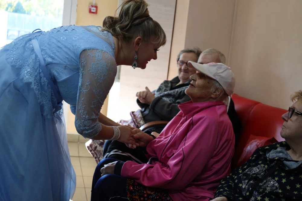Старшее поколение Нижегородской области поздравили с Днем пожилого человека