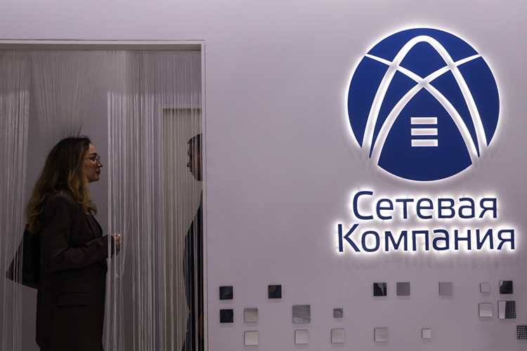 Татарстан долгое время всячески уклонялся не только от передачи сетей, но и от нормальной оплаты сальдо-перетока по ним