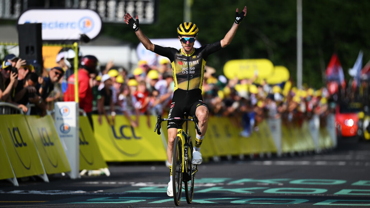 Британец Саймон Йейтс выиграл 10‑й этап «Тур де Франс», Хили возглавил общий зачет
