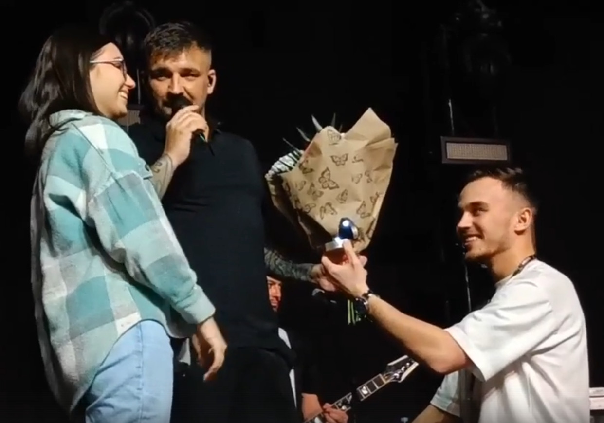 новая песня басты с девушкой 2023