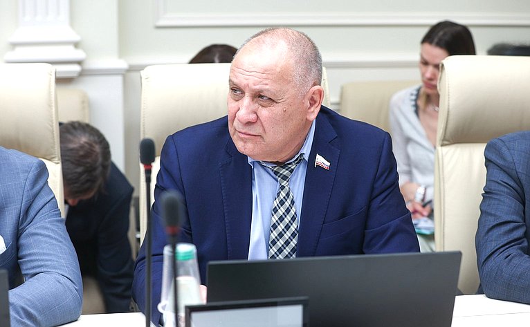 Расширенное заседание Комитета Совета Федерации по Регламенту и организации парламентской деятельности