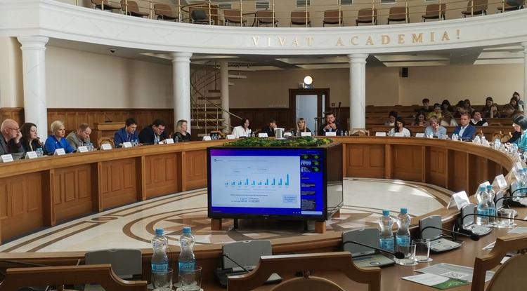 В Белгороде обсудили состояние и перспективы развития финансового рынка