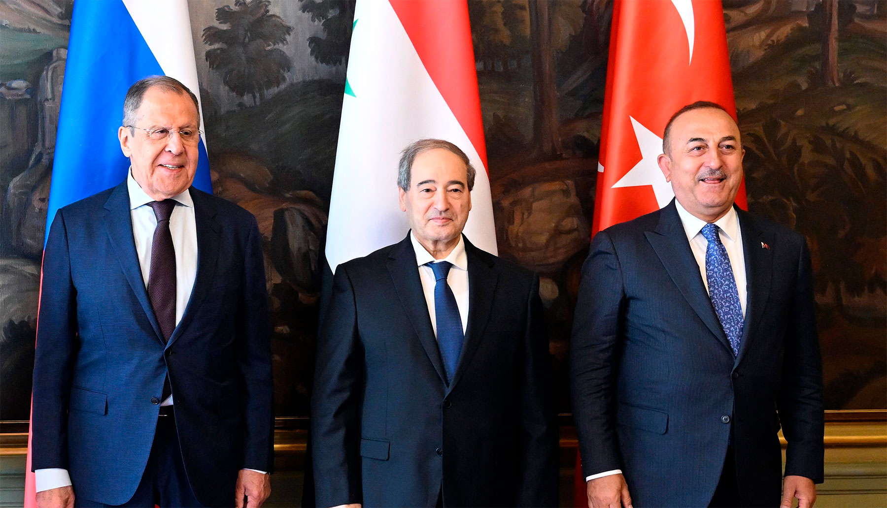 Отношения между турцией. Нато греция и турция. Русско турецкий флаг. Россия и турция. Отношения между турцией.