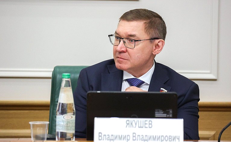 Владимир Якушев