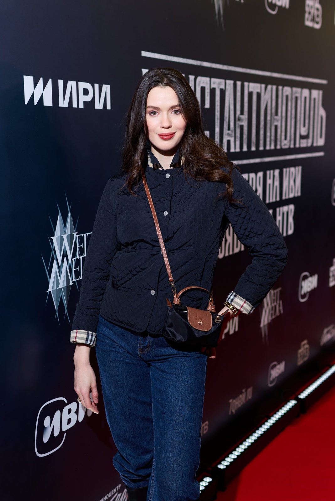 Изгои: Амалия Мордвинова, Александр Устюгов и Евгения Ахременко