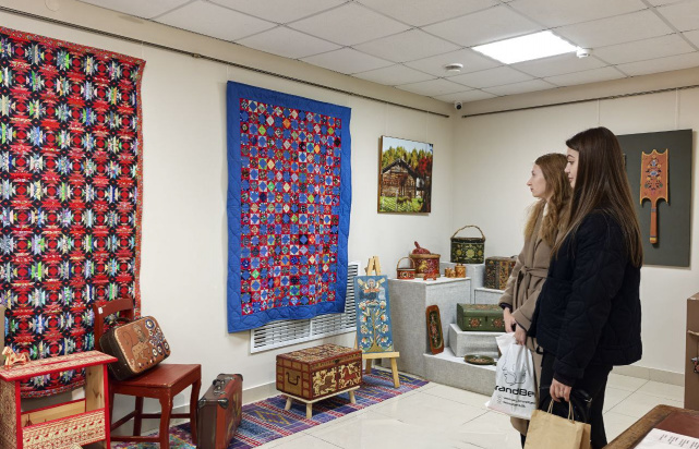 Сотрудники Управления Минюста России по Вологодской области посетили выставку «Золотое зерно традиций» (01.10.2025) Фото 8