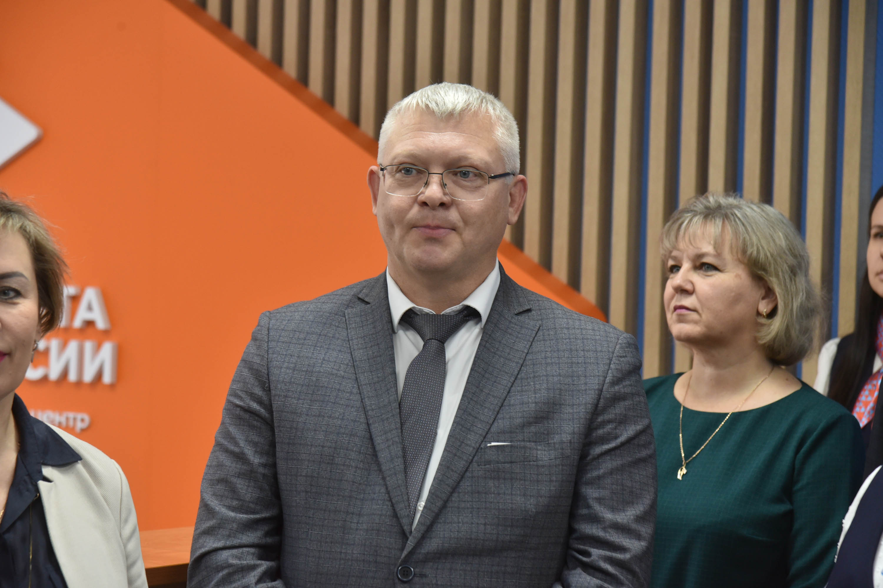 Открытие цзн. Центр занятости томск. Модернизированные цзн. Центр занятости дзержинского курск. Открытие цзн.