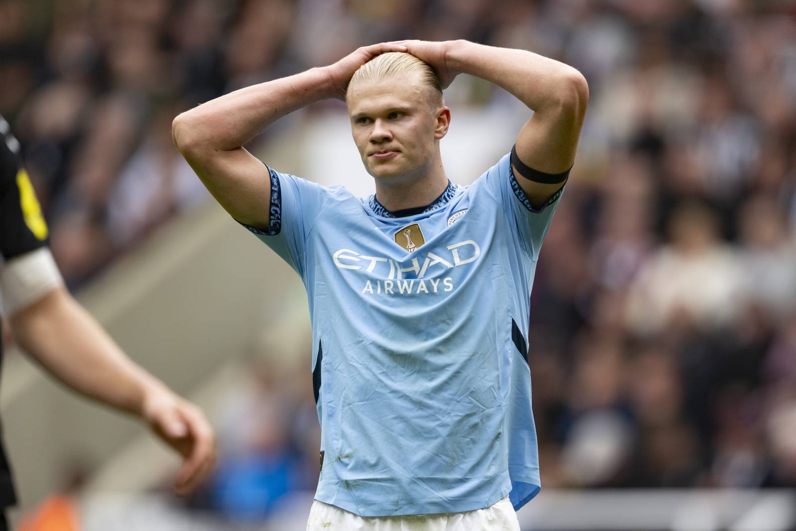 Холанн не против перейти в «Реал», но норвежец не хочет играть с Винисиусом