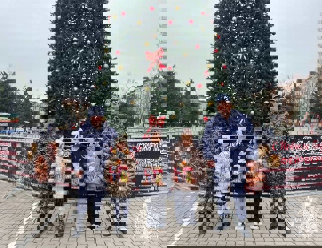 В Дагестане росгвардейцы поздравили семьи погибших коллег с наступающим Новым годом