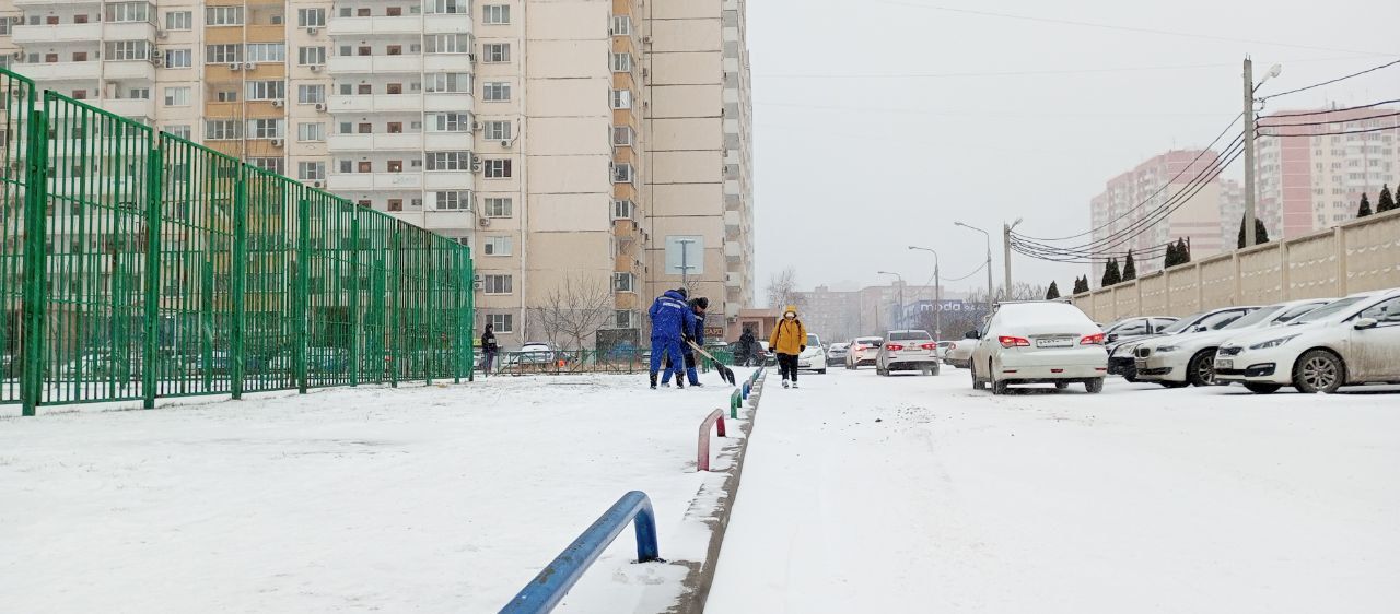 В краснодаре выпал снег. Снег. Снегопад в Краснодаре. Снег в Краснодаре сегодня. Краснодар снегопад сегодня.
