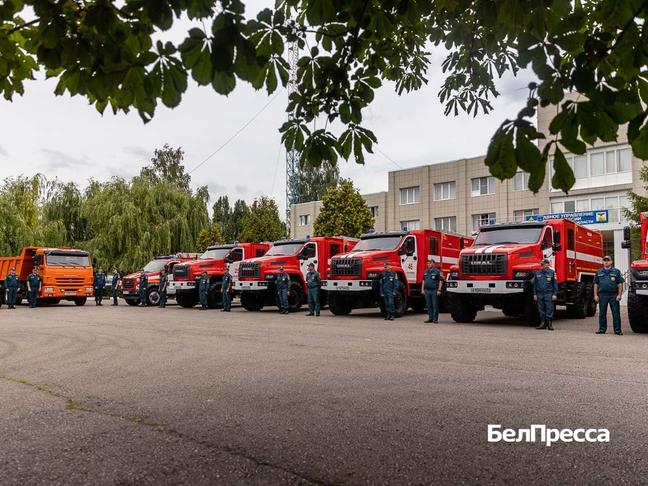 Белгородским спасателям передали 12 спецмашин - Изображение 1