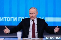 Владимир Путин будет работать все новогодние праздники, заявил Дмитрий Песков