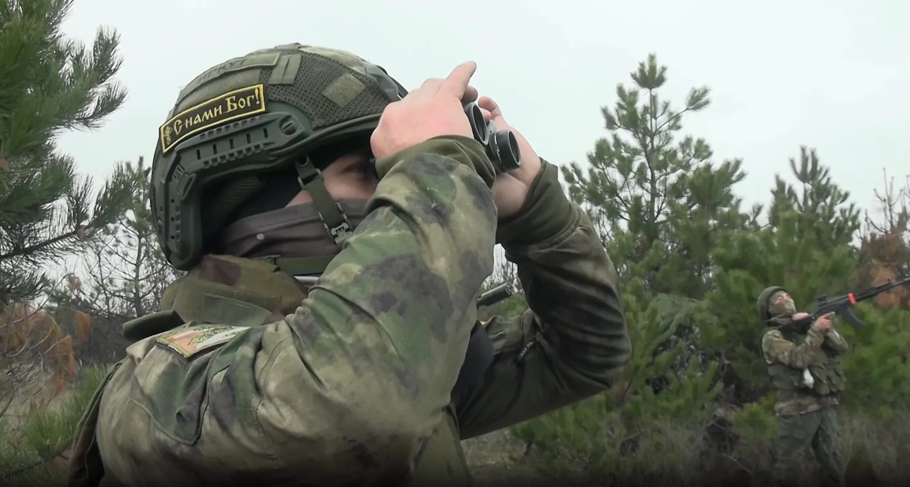 Морпехи из Севастополя получили награды от советника главы Крыма Синявского></div><div class=