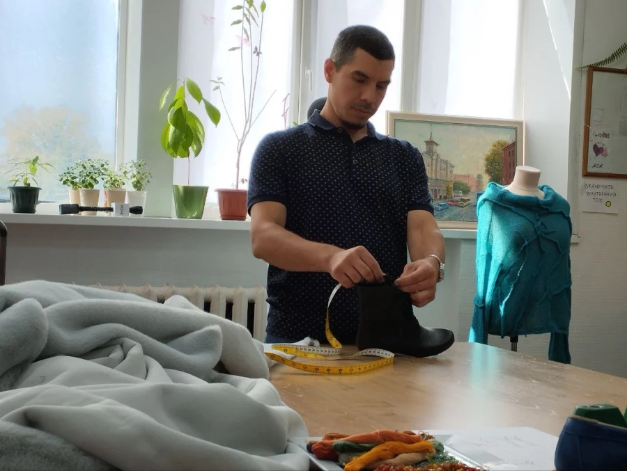 Совместная коллекция. Одежда. Модельер. Обувщик. Обувь