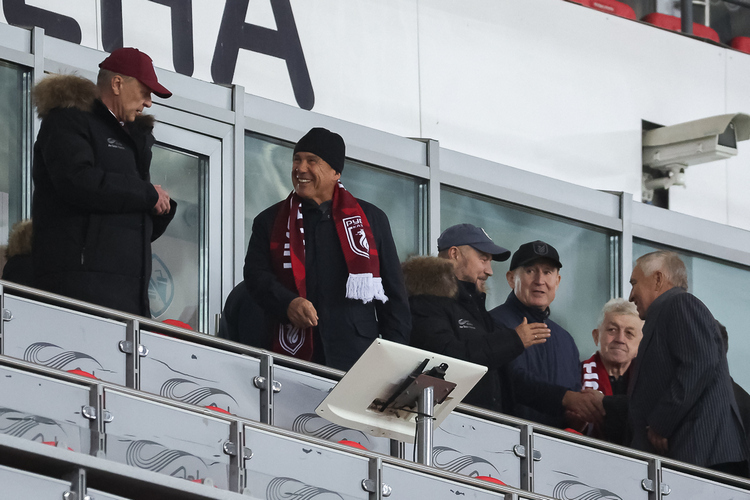 Раис РТ впервые в сезоне пришёл на футбол