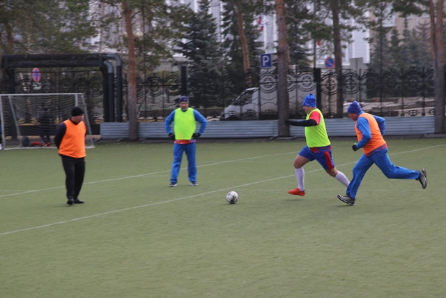 Руководство регионального УФСИН во главе с начальником Управления Сергеем Балдиным присоединилось к Всероссийской акции «Россия – семья семей. #МЫВМЕСТЕ», организовав товарищеский футбольный матч