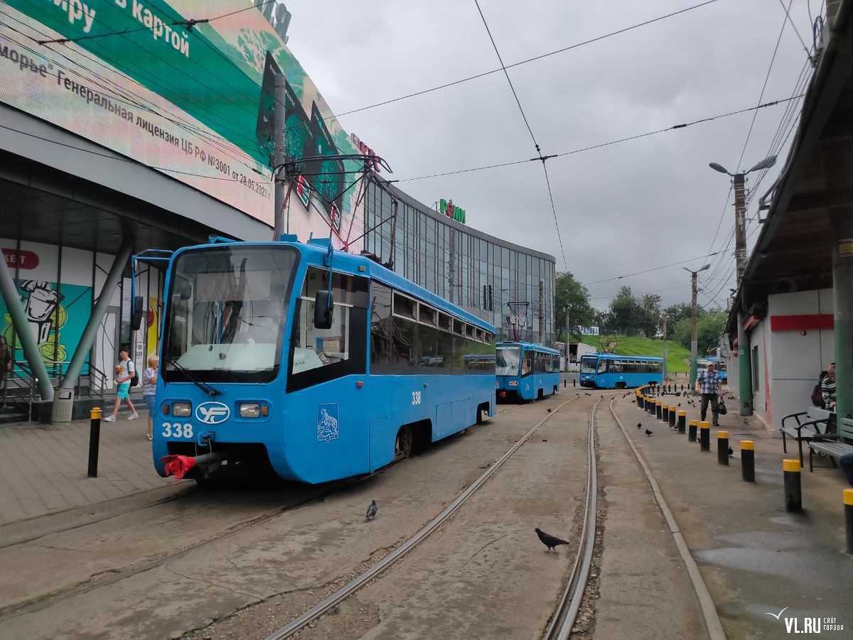 владивосток площадь луговая