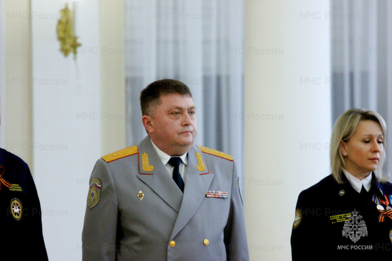 Копия Знамени Победы вручена колледжу государственной и муниципальной службы