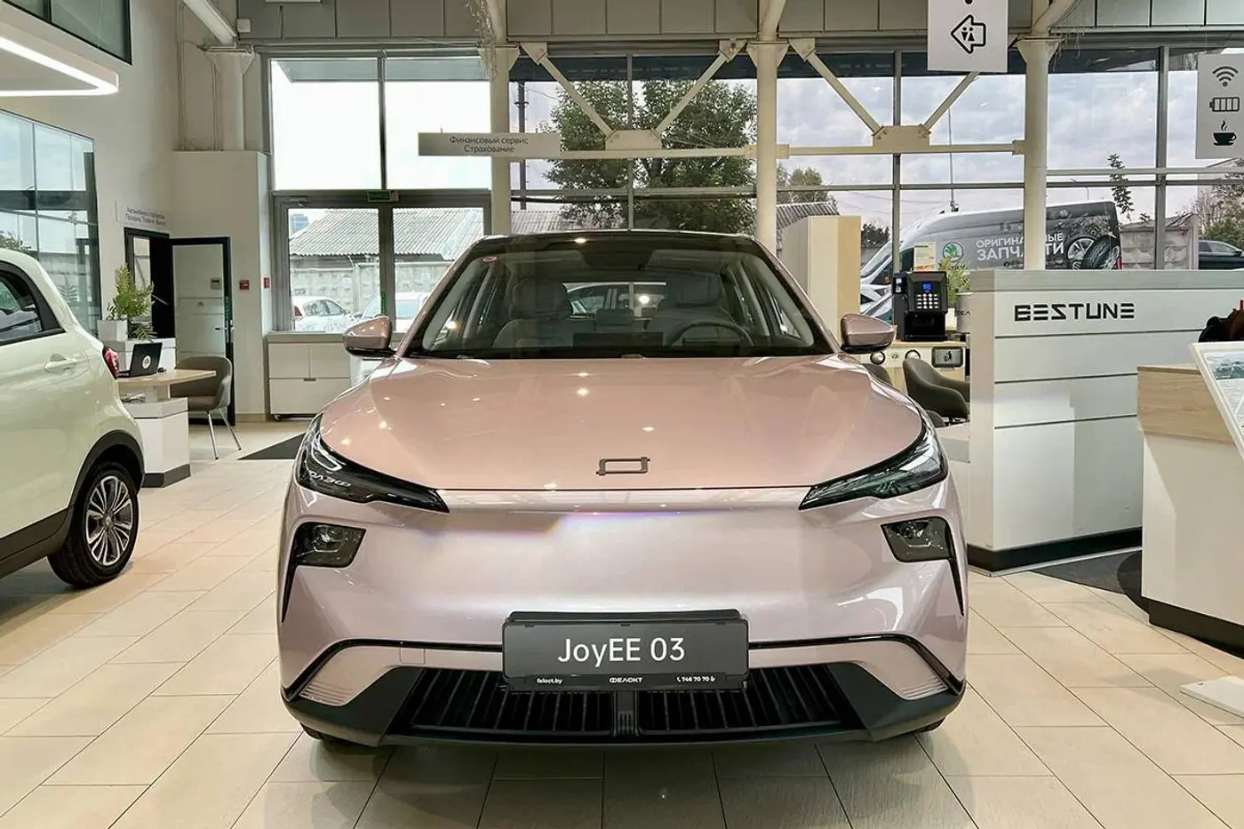 В Беларусь привезли новую партию Bestune Joyee 03 – цены и подробности