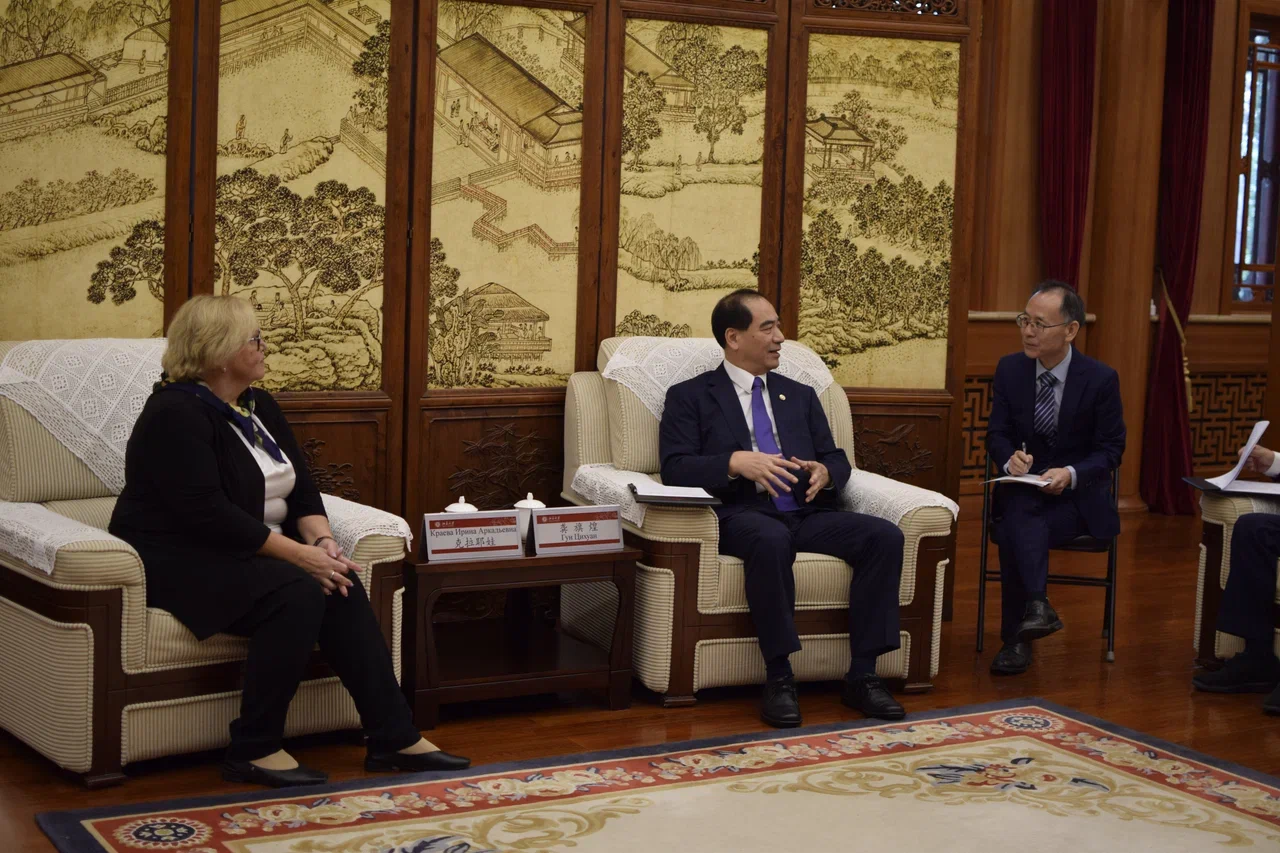 Визит делегации ректоров российских вузов в Китай