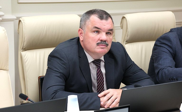 Заседание Комиссии СФ по мониторингу законодательства РФ в сфере государственного контроля (надзора) и муниципального контроля в РФ на тему «Анализ эффективности внедрения в работу контрольных органов индикаторов риска нарушения обязательных требований»