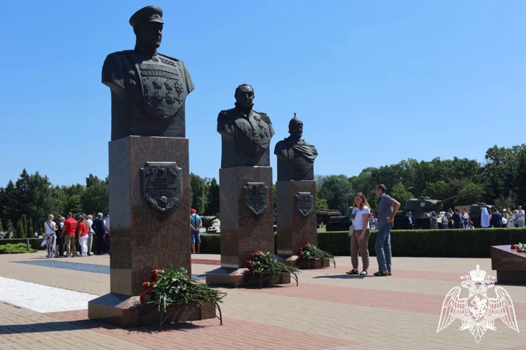 Начальник Управления Росгвардии по Белгородской области принял участие в памятных мероприятиях, посвящённых 81-ой годовщине танкового сражения под Прохоровкой