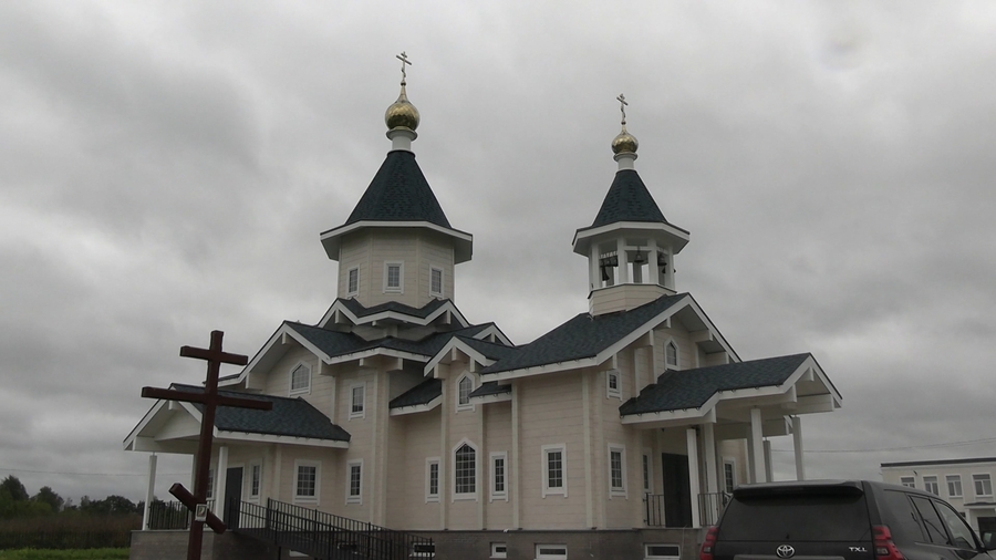 Введенский храм Гатчины отметил первый престольный праздник