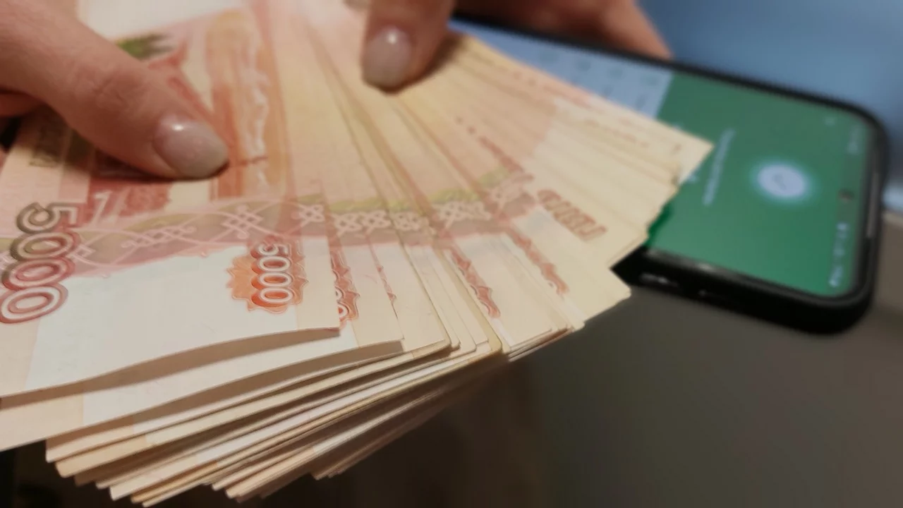 Пенсионерка из Челябинской области лишилась 1 млн рублей в день рождения