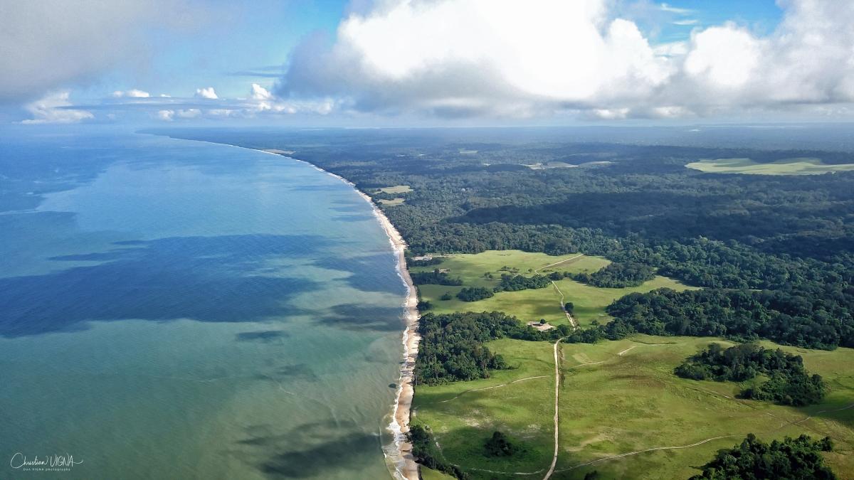 Залив Ньонье в Габоне