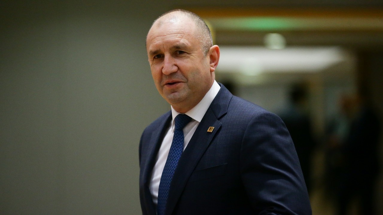 Болгария на перекрестке: выбор между Европой и Россией