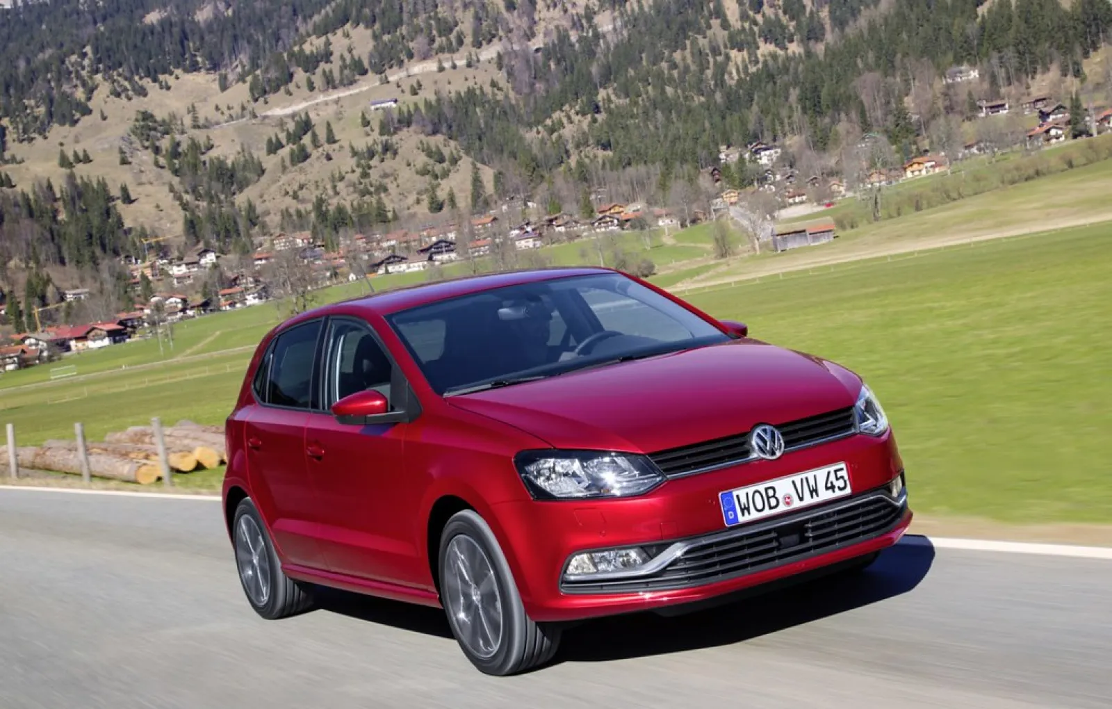 Volkswagen Polo, Mercedes-Benz GLE, Mitsubishi Outlander, Nissan Qashqai, R...