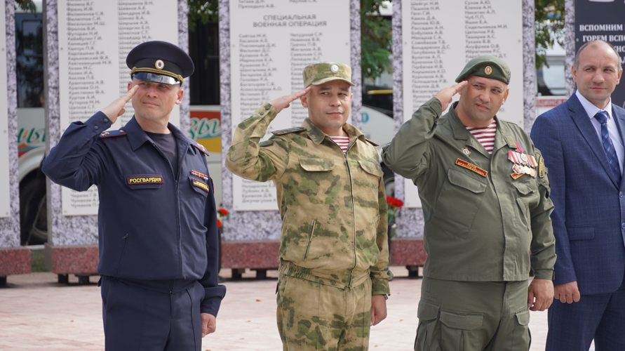 Военно-спортивная игра «Гвардейская тропа